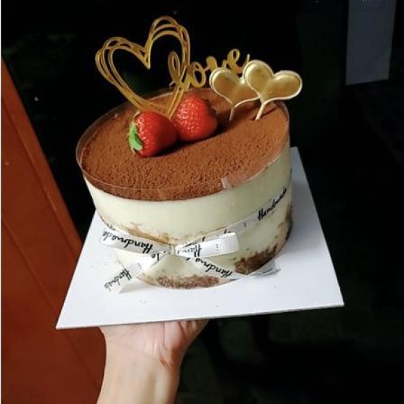 Bánh Sinh Nhật Tiramisu Decor Đẹp