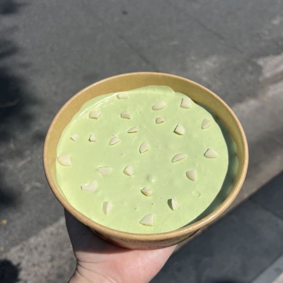 Bánh Bông Lan Matcha Kem Cheese